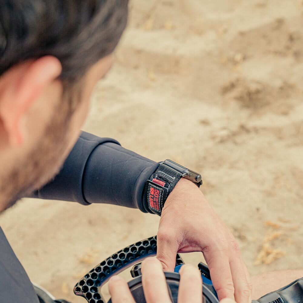 uag active watch band